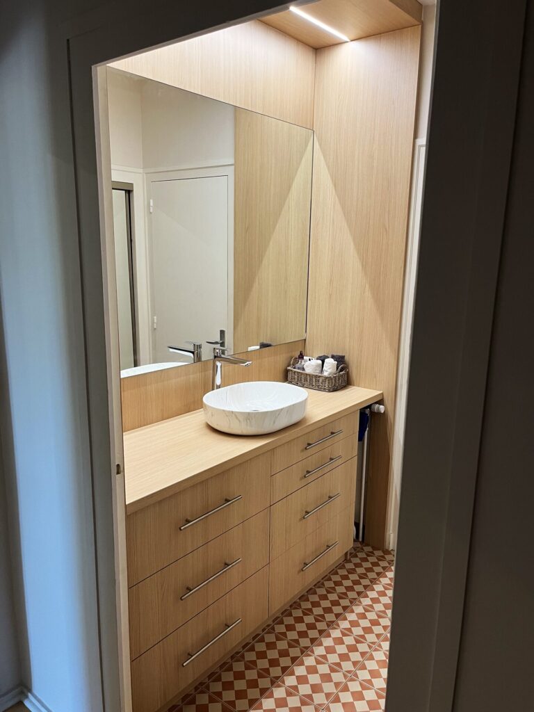 2 Meuble vestiaire entree appartement meuble sur mesure